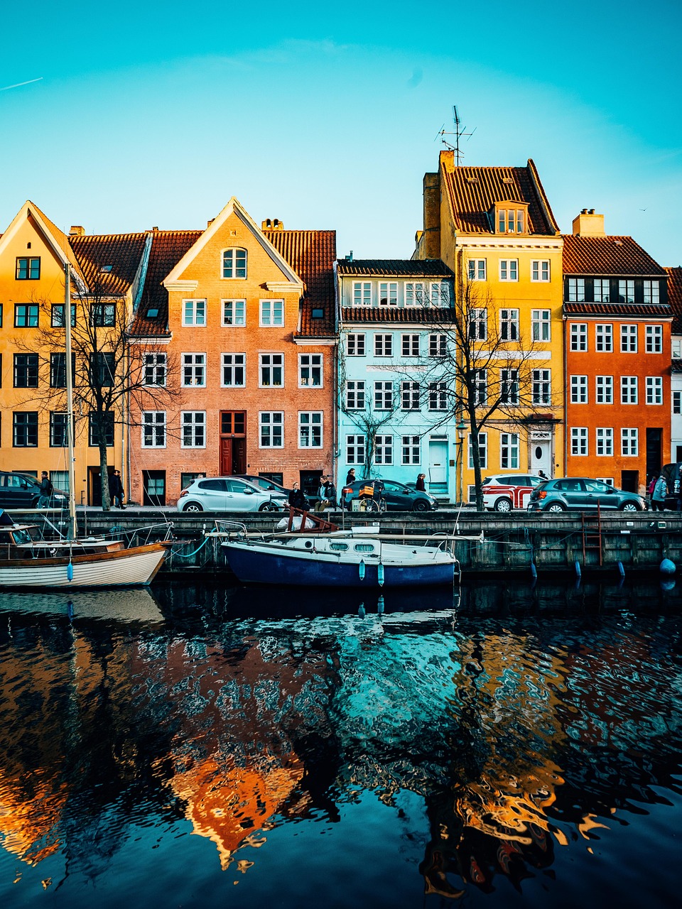 copenhagen, christianshavn, harbour, colourful, houses, nordic, canal, denmark, boats, architecture, travel, nature, europe, reflection, water